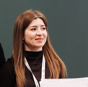 Пані Віра, вчителька